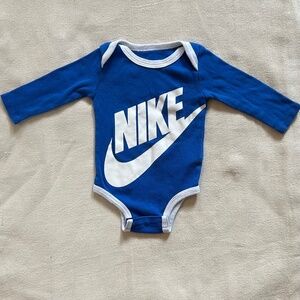 Nike Long Sleeve Onesie 0-6 Months